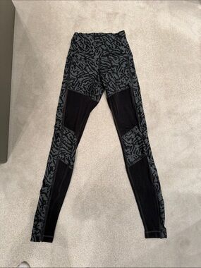 lululemon athletica Black and Gray Patterned High-Rise Leggings